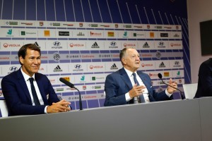 OL Mercato : Grégory Coupet tacle Aulas et Rudi Garcia